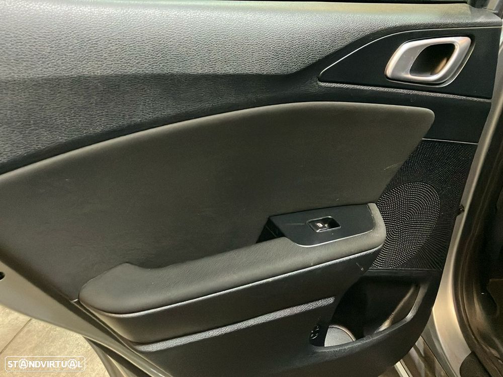 Kia XCeed 1.0 T-GDI Drive - 21