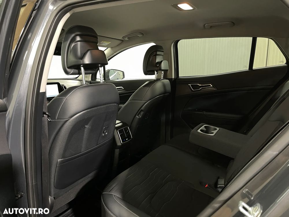 Kia Sportage 1.6 T-GDI HEV 6AT 4x2 Business Line - 8