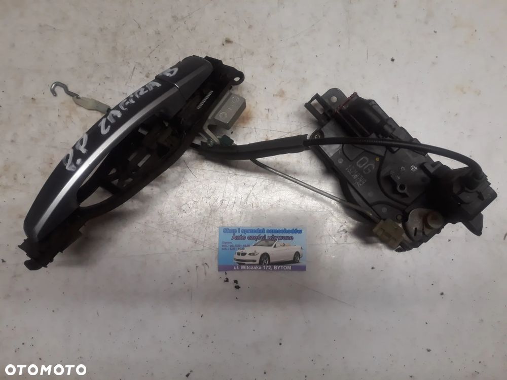 ZAMEK KLAMKA DRZWI LEWY TYŁ OPEL ZAFIRA B  4 PIN 13210749