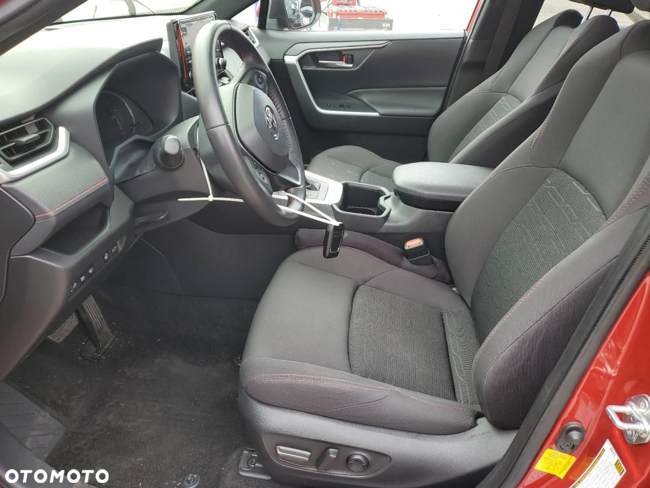 Toyota RAV4 - 7