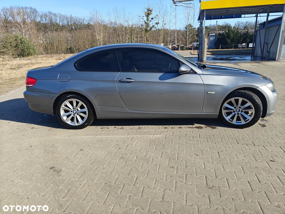 BMW Seria 3 320d - 5