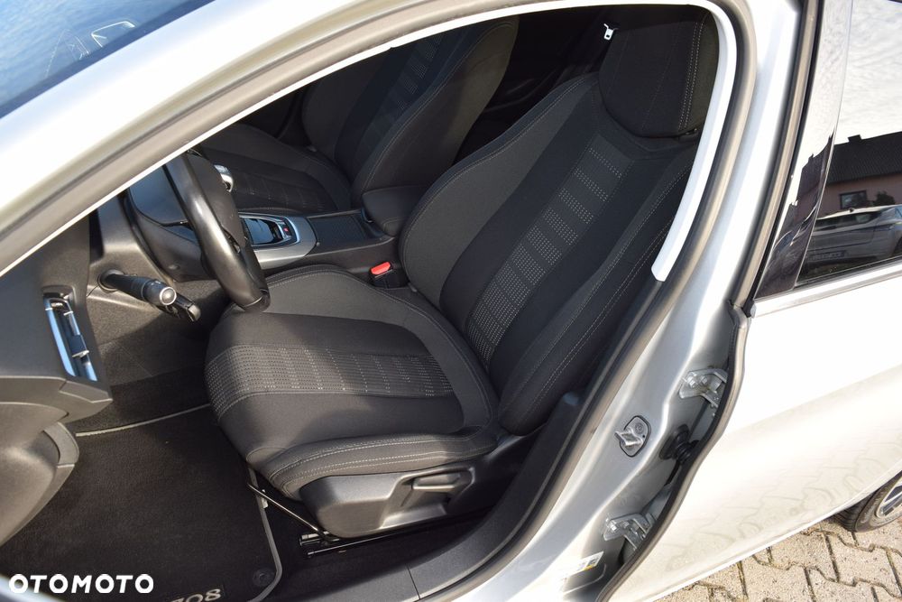 Peugeot 308 BlueHDi FAP 150 Stop & Start Allure - 19