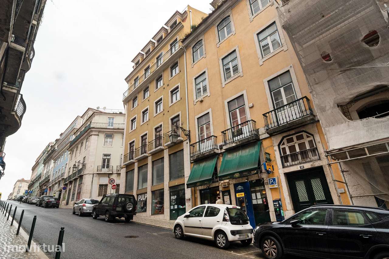 T2 em prédio pombalino na Rua da Madalena N.90, em plena Baixa de Lisb - Grande imagem: 2/16