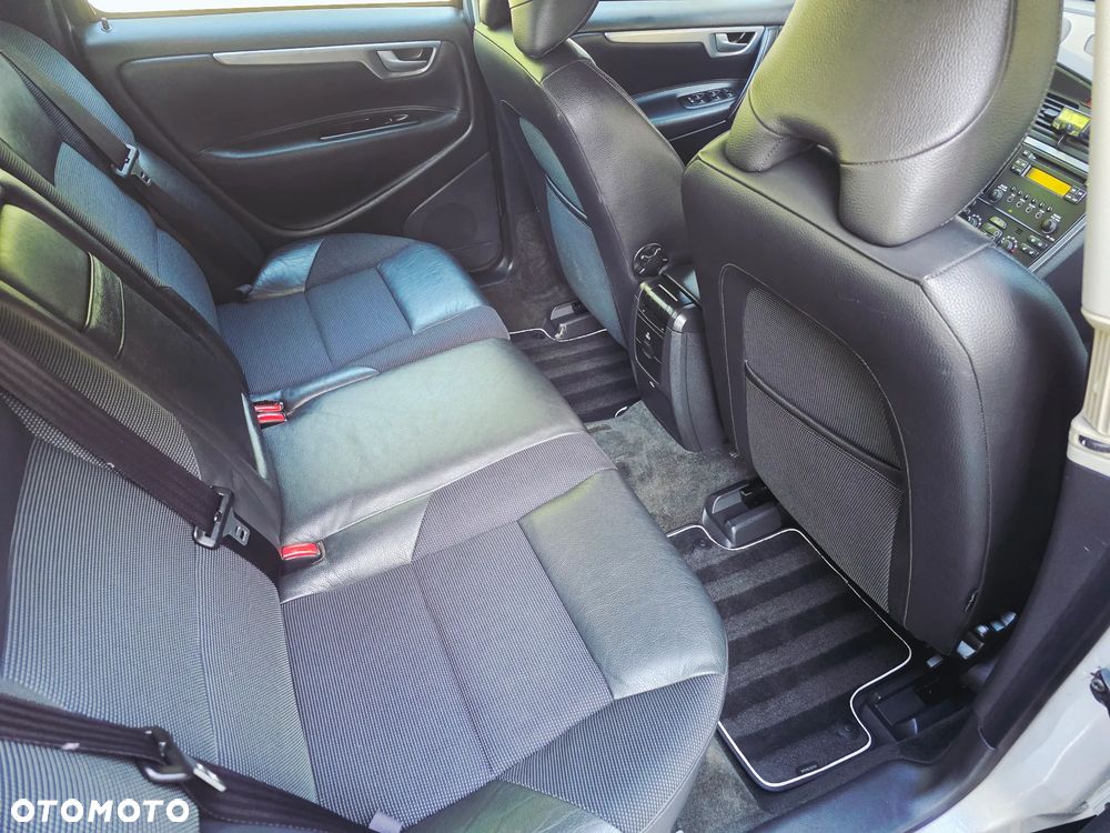 Volvo V70 - 25