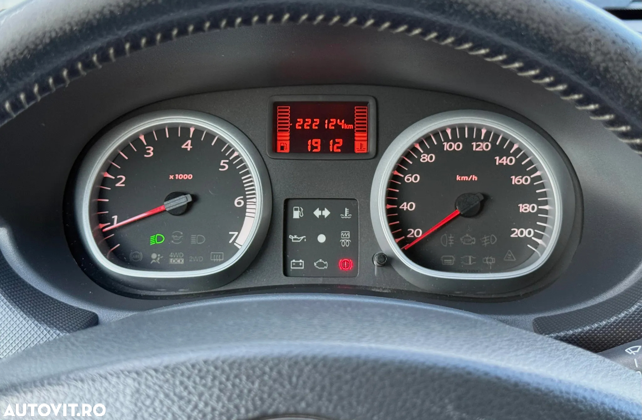 Dacia Duster dCi 110 FAP 4x2 Laureate - 9