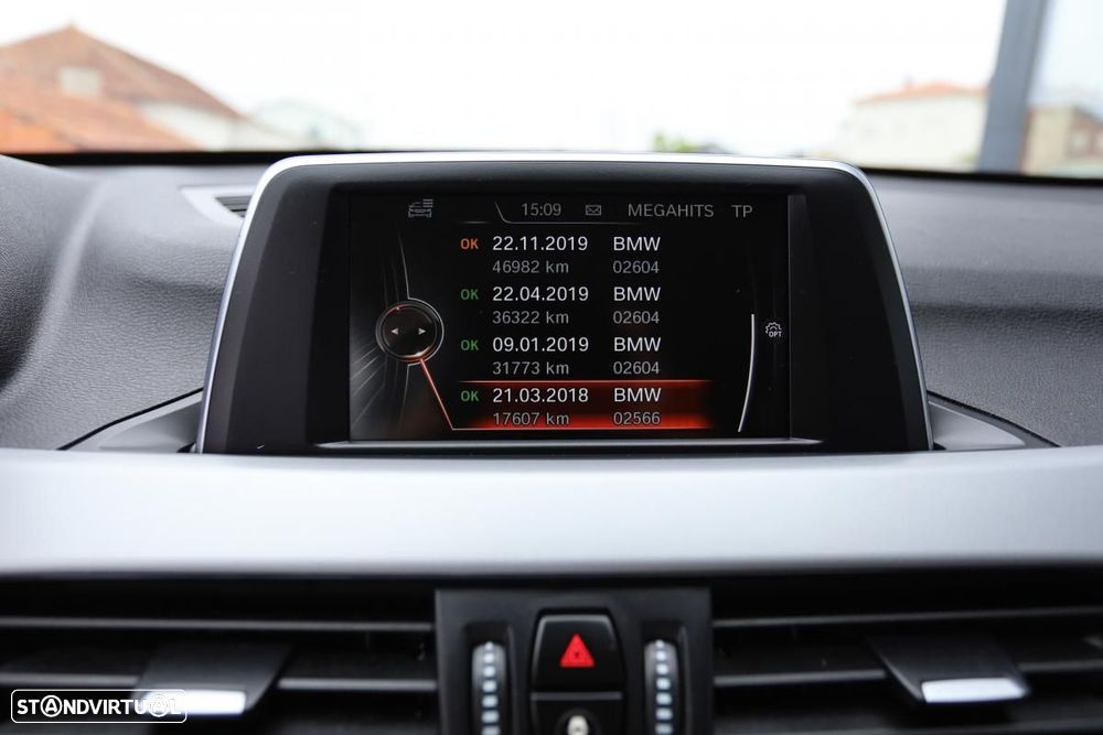 BMW X1 16 d sDrive Advantage - 12