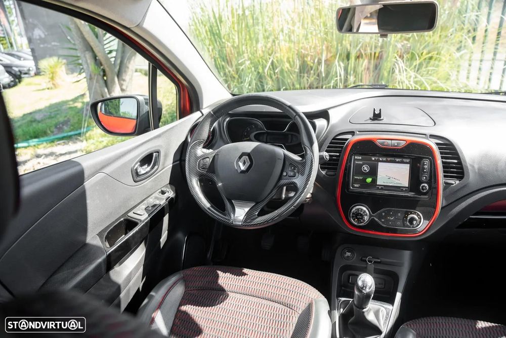 Renault Captur 1.5 dCi Helly Hansen - 10