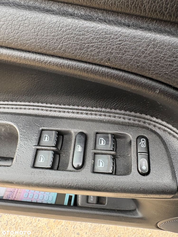 Volkswagen Passat 1.9 TDI Highline Tiptr - 14