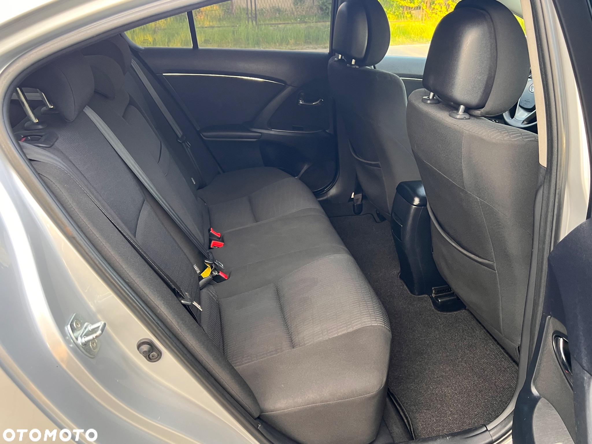 Toyota Avensis 1.8 Luna - 25