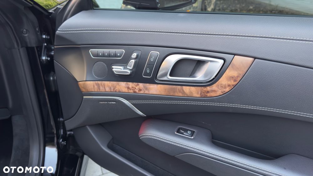 Mercedes-Benz SL 500 9G-TRONIC - 16
