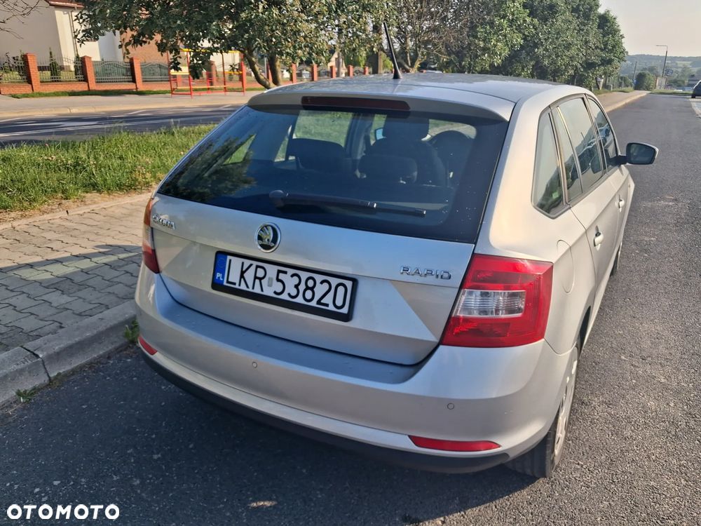Skoda RAPID 1.6 TDI DPF Ambition Max - 10
