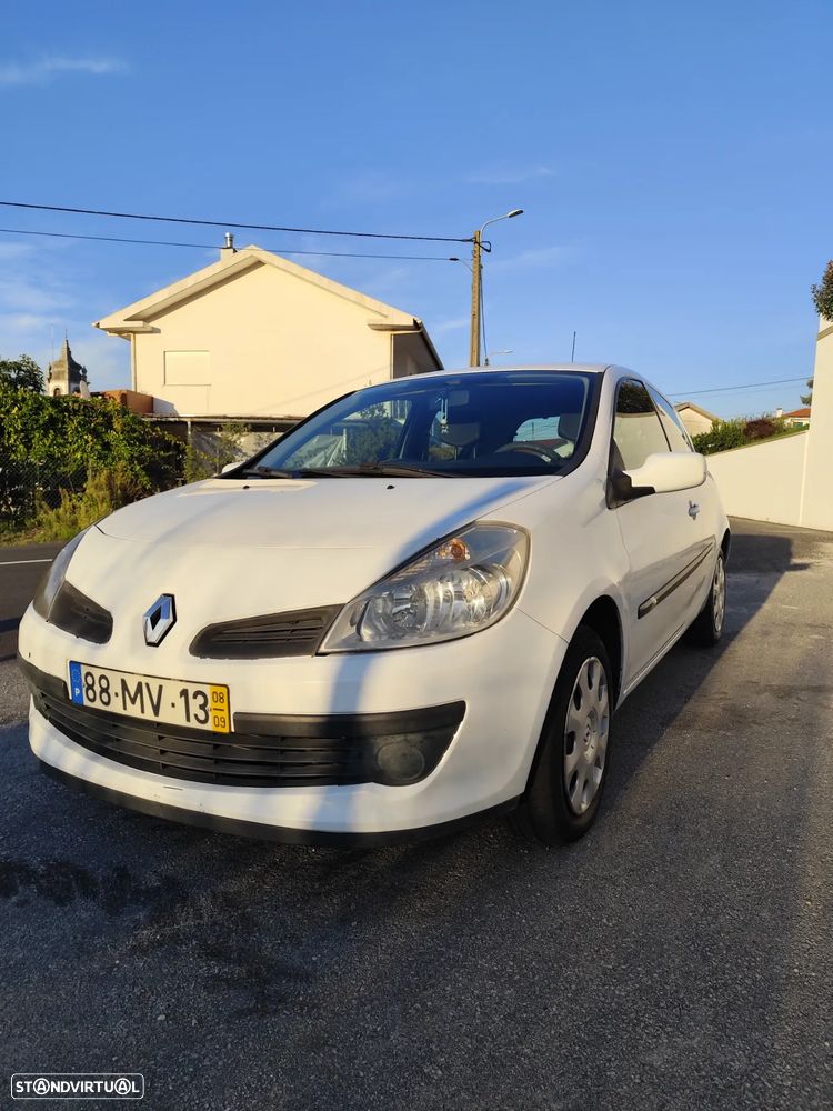 Renault Clio - 2