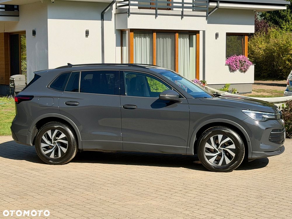 Volkswagen Tiguan 2.0 TDI Elegance DSG - 5
