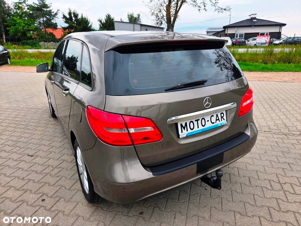 Mercedes-Benz Klasa B 180 CDI (BlueEFFICIENCY) 7G-DCT - 14