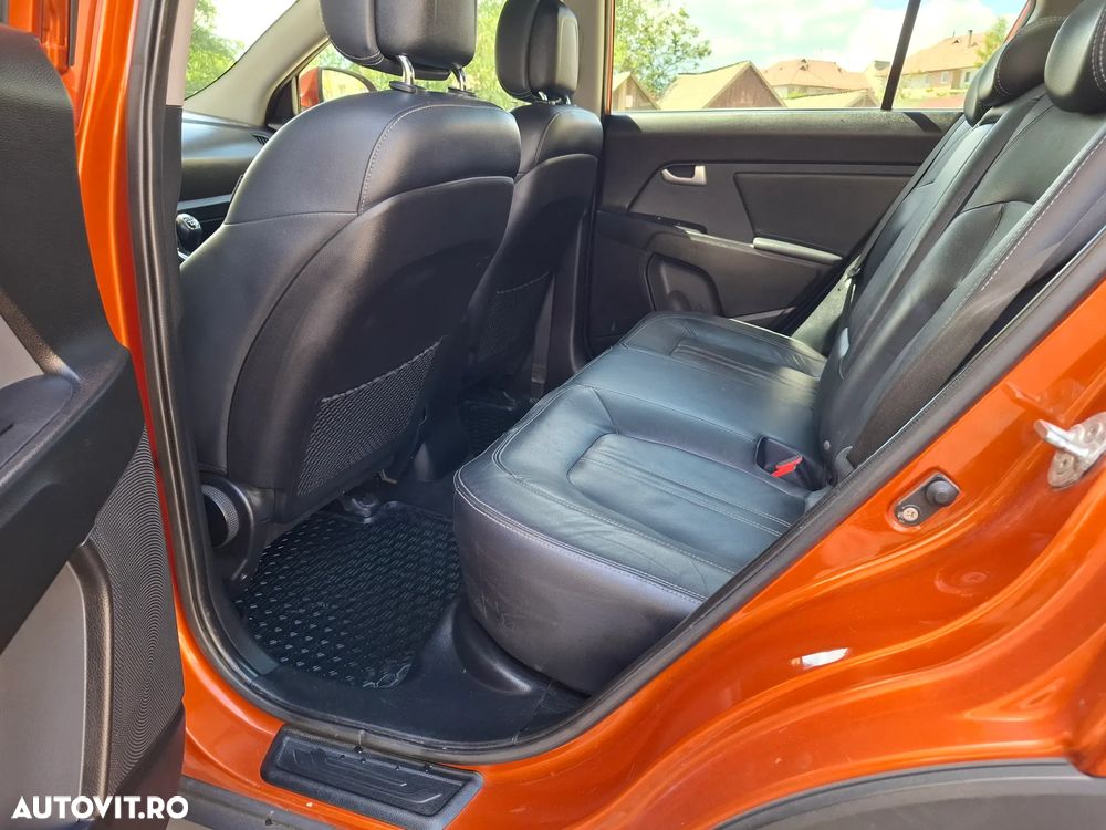 Kia Sportage 2,0 CRDI AWD Vision - 12