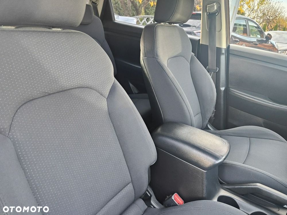Kia Carens - 20
