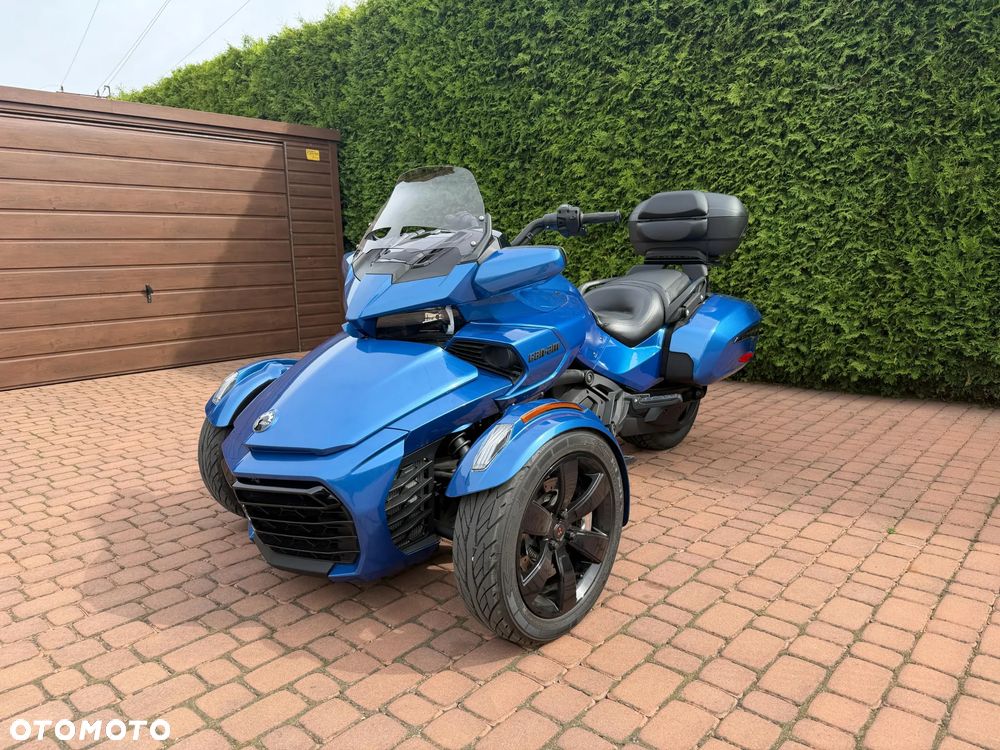 Can-Am Spyder - 1