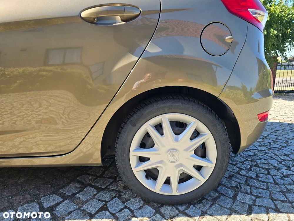 Ford Fiesta 1.25 Gold X EU5 - 17