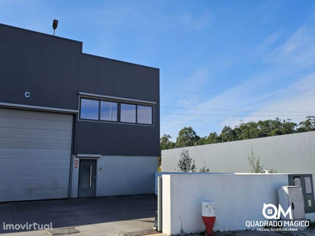 Armazém com Licença Industrial para Arrendamento ZI de Romariz - Grande imagem: 2/42