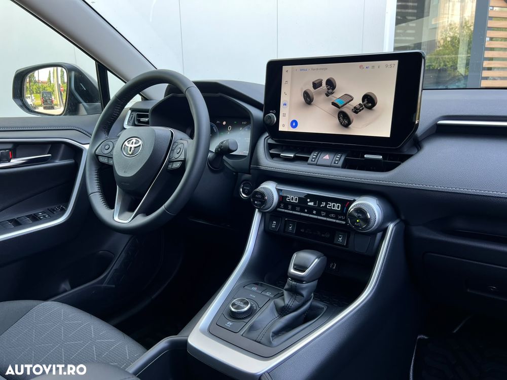 Toyota RAV4 - 11
