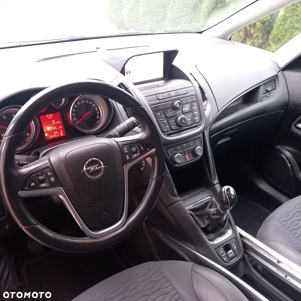 Opel Zafira - 17