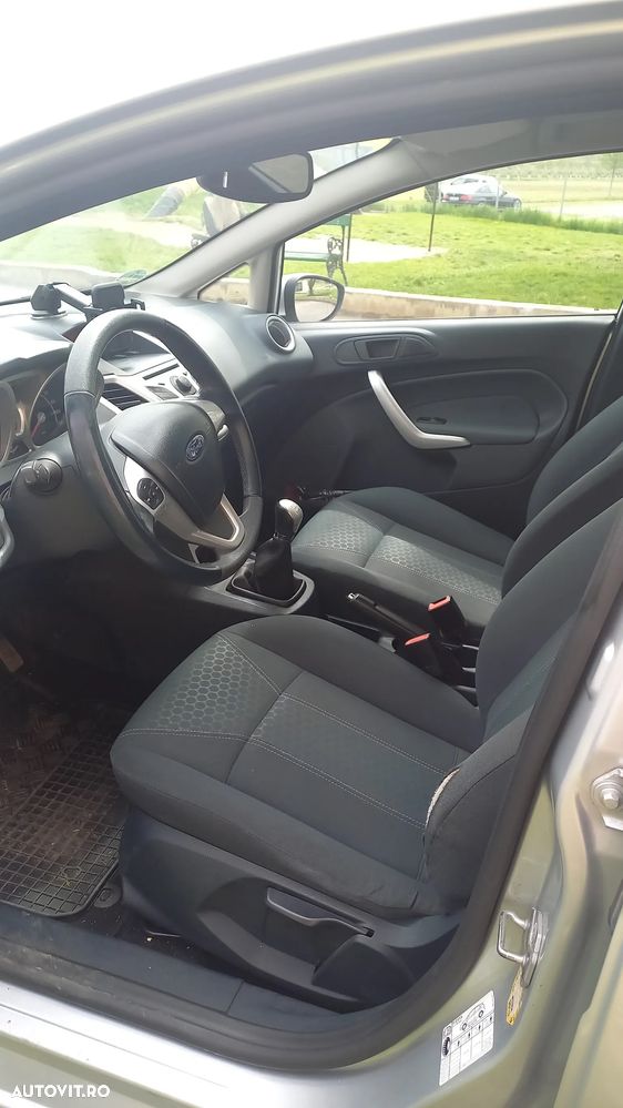 Ford Fiesta 1.4 Titanium - 4