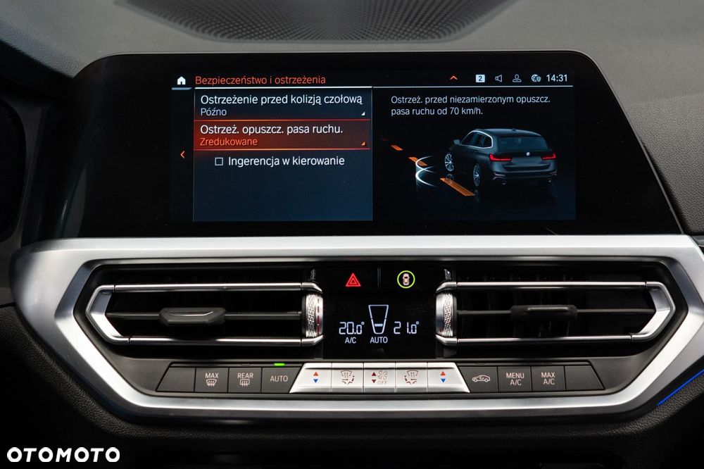BMW Seria 3 320i Sport Line - 25