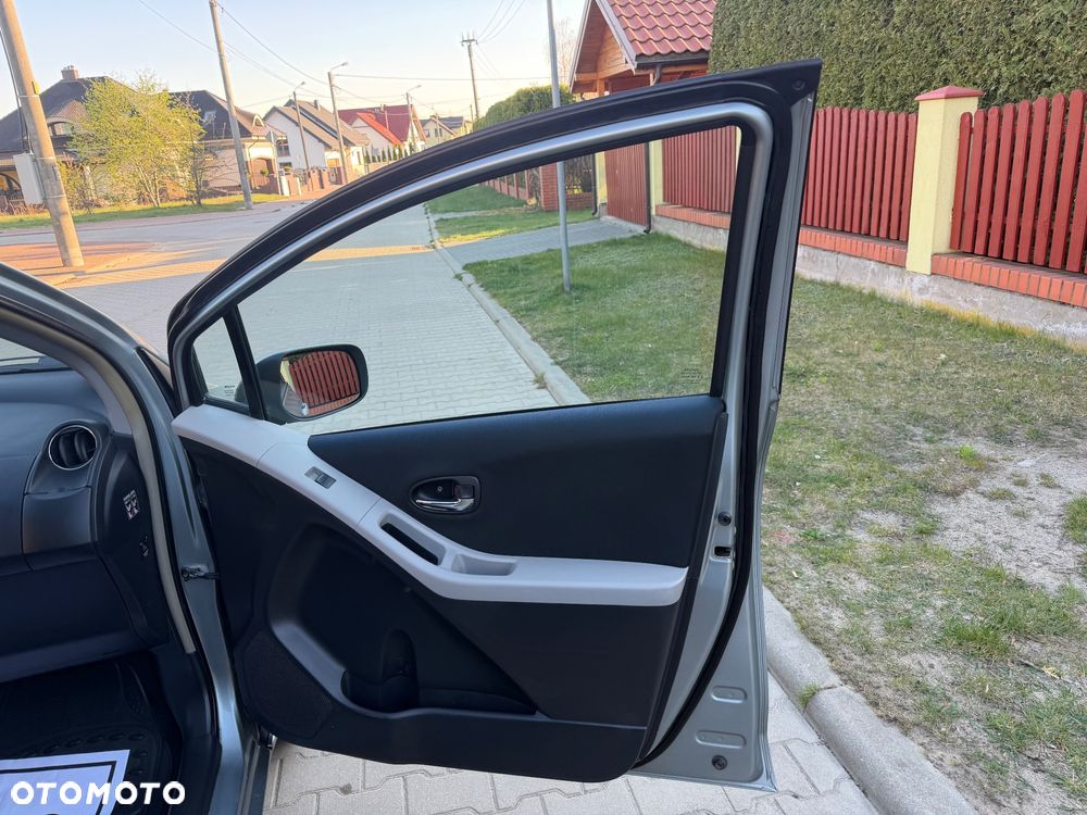 Toyota Yaris 1.33 Luna Start - 35