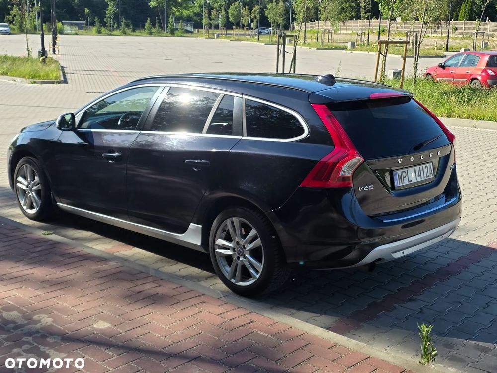 Volvo V60 D4 Geartronic Momentum - 6