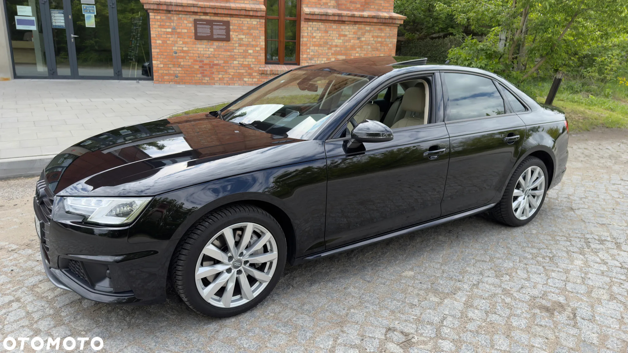 Audi A4 2.0 TFSI Quattro Design S tronic - 15