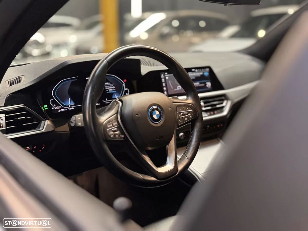 BMW 320 e Line Sport Auto - 10