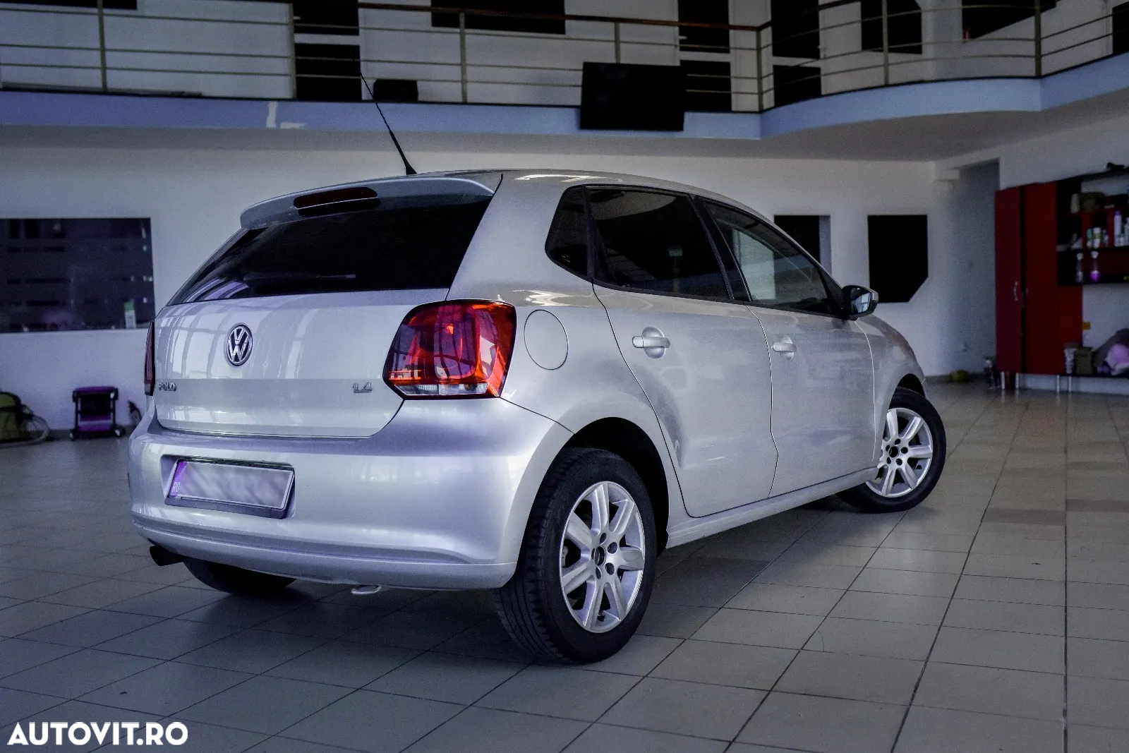 Volkswagen Polo 1.4 Attractive Aut. - 4
