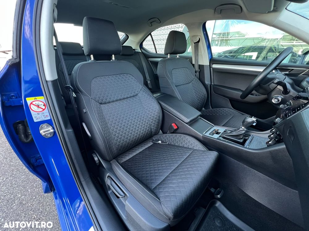Skoda Superb 2.0 TDI DSG Ambition - 17