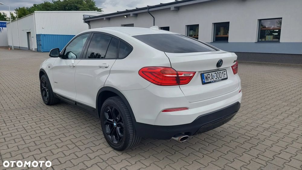 BMW X4 xDrive20i xLine - 4
