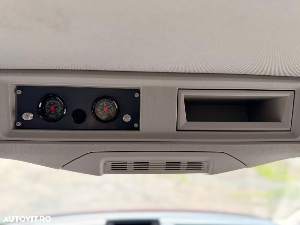 Volkswagen CRAFTER - 16