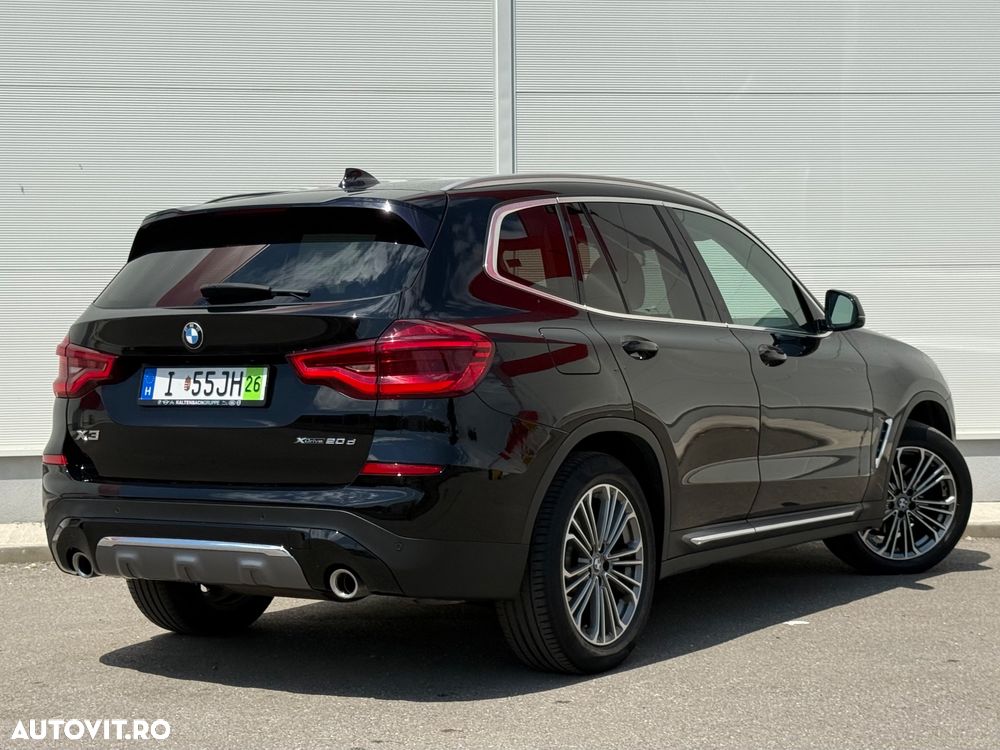 BMW X3 xDrive20d AT Luxury Line - 3