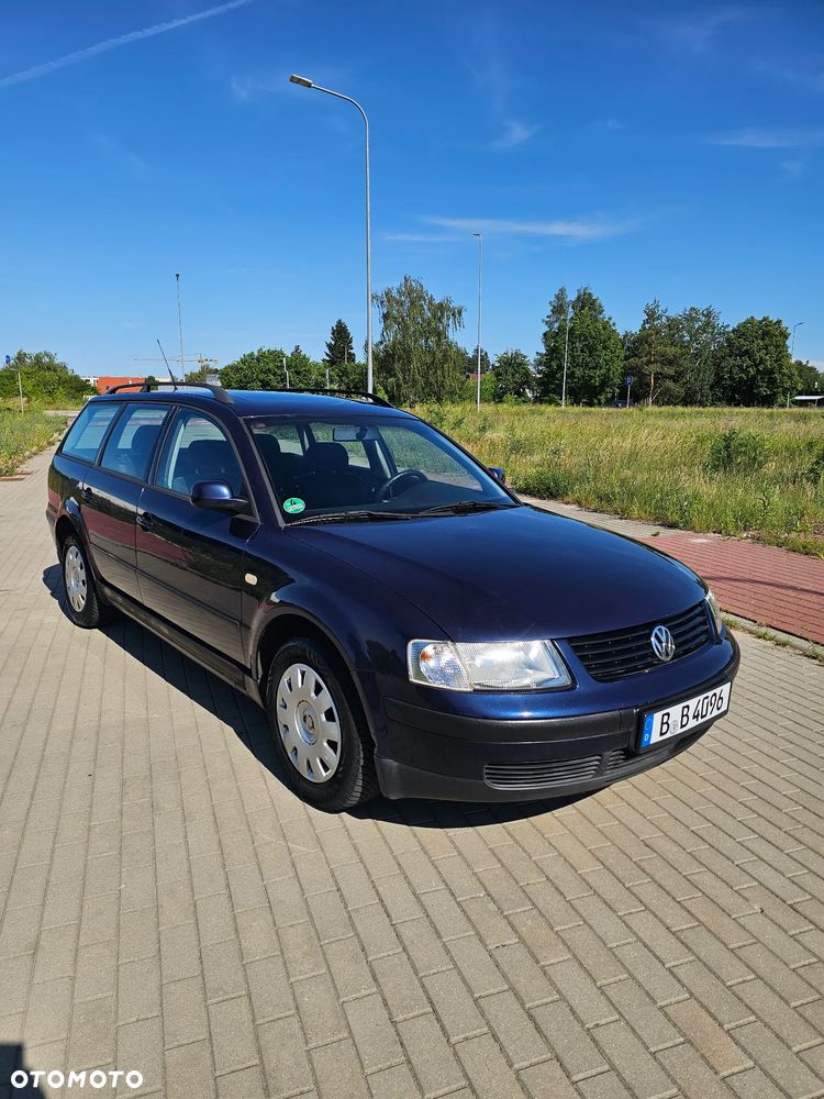 Volkswagen Passat - 10