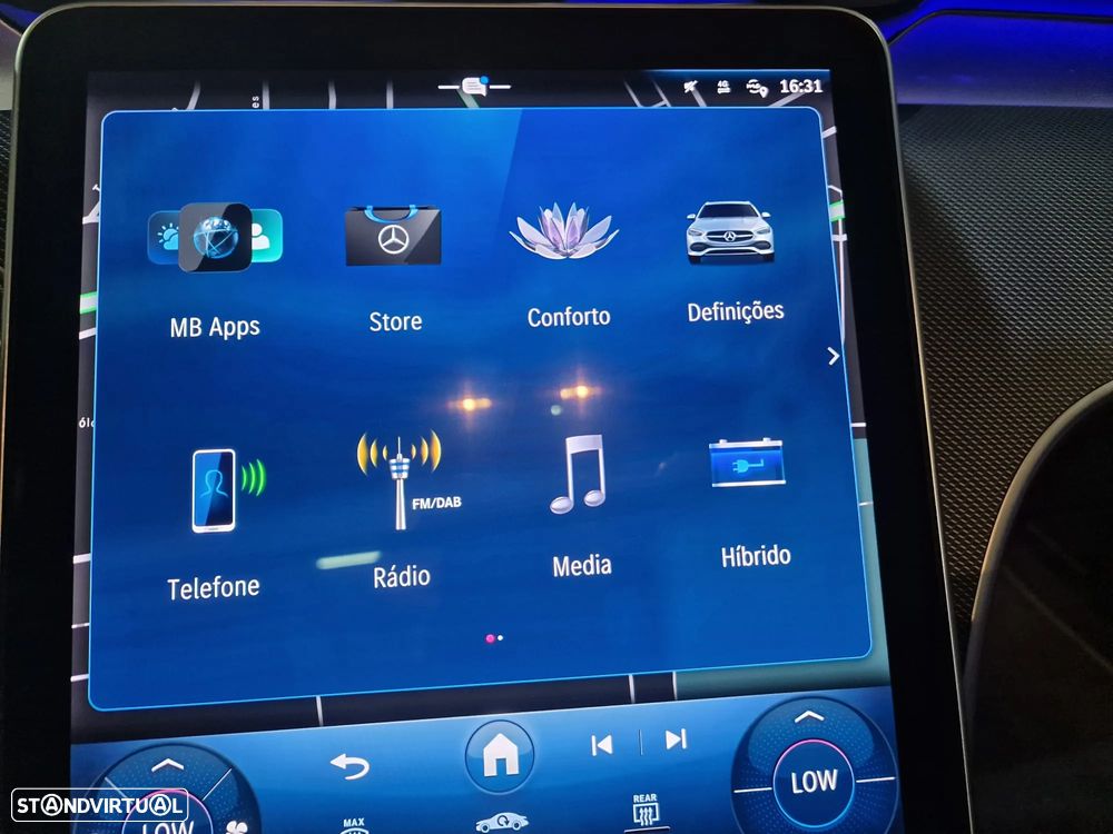 Mercedes-Benz C 300 e AMG Line - 14