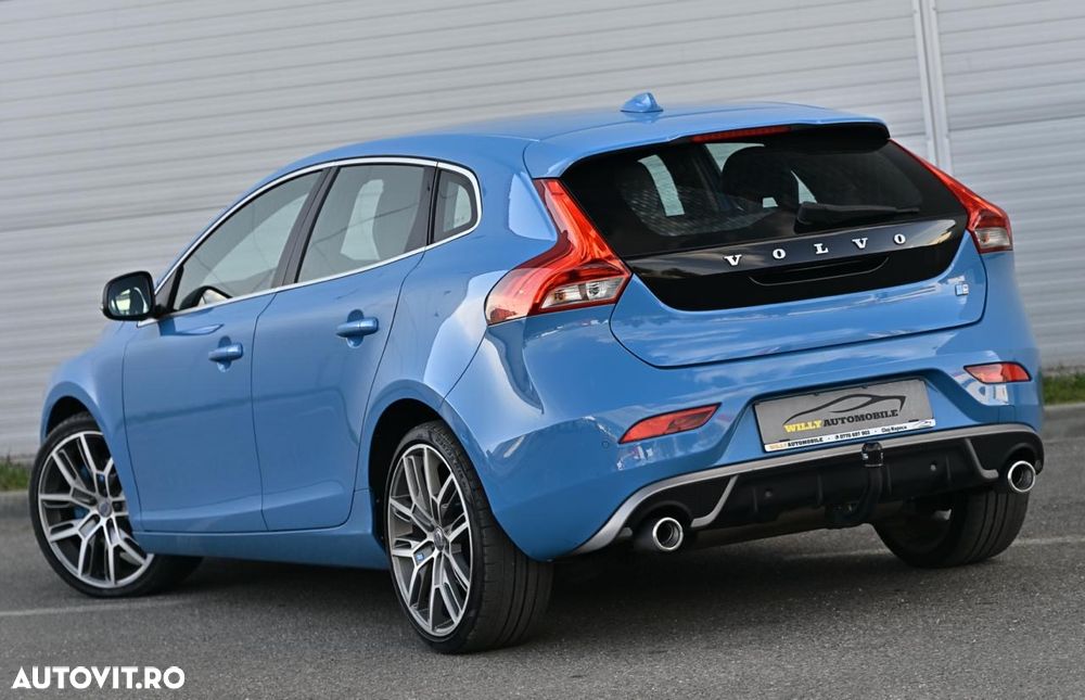 Volvo V40 D3 Geartronic RDesign - 4