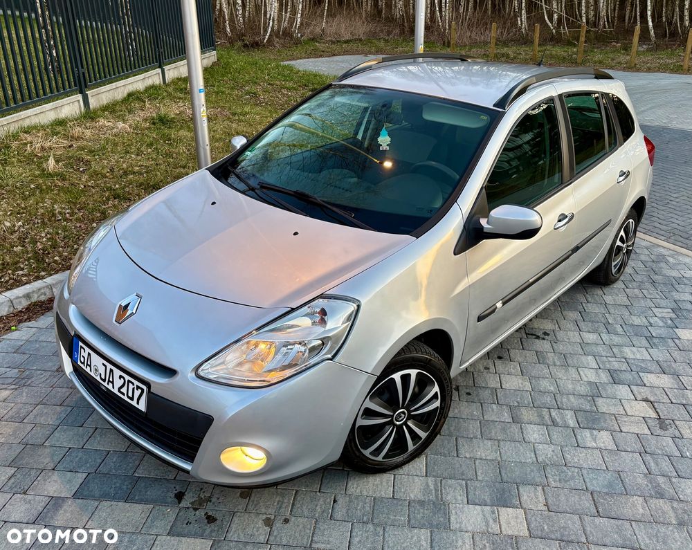 Renault Clio - 17