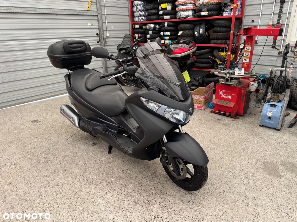 Suzuki Burgman - 1