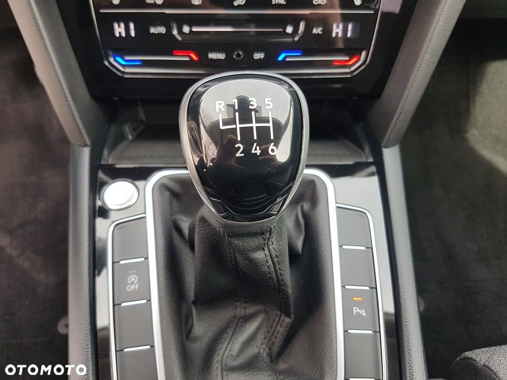Volkswagen Passat 2.0 TDI EVO Business - 20