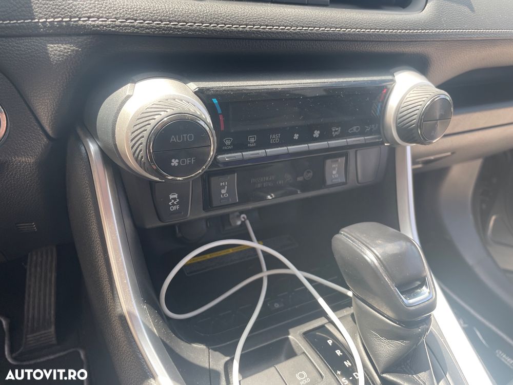 Toyota RAV4 2.5 VVT-iE 4x4 Luxury Plus - 10