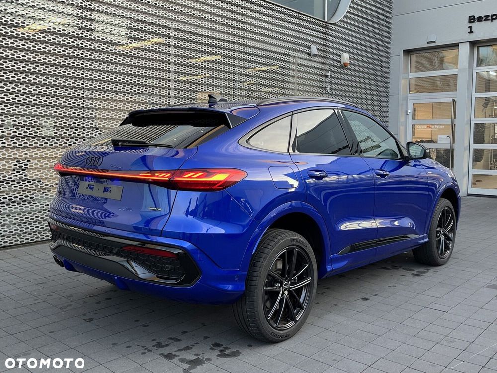 Audi Q5 Sportback - 28
