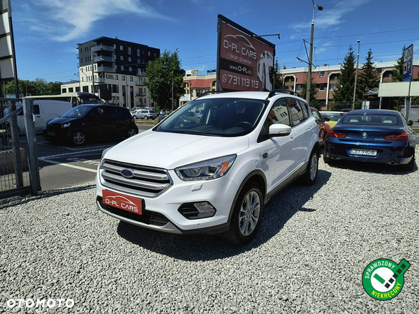 Ford Kuga 1.5 EcoBoost 2x4 Titanium