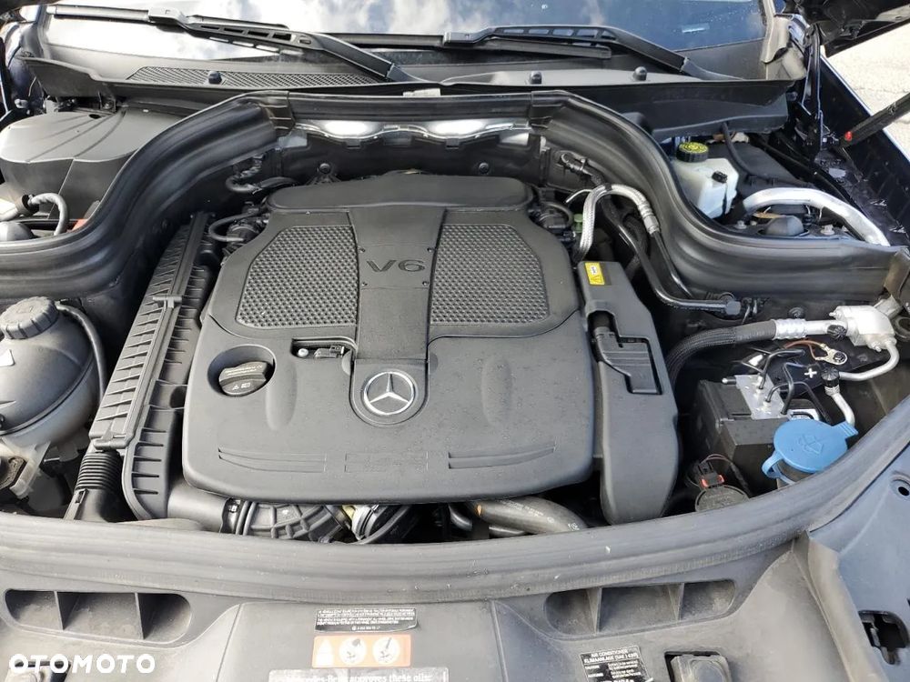 Mercedes-Benz GLK 350 4-Matic - 11