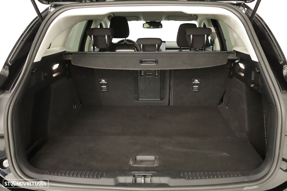 Ford Focus SW 1.0 EcoBoost MHEV Active X - 23