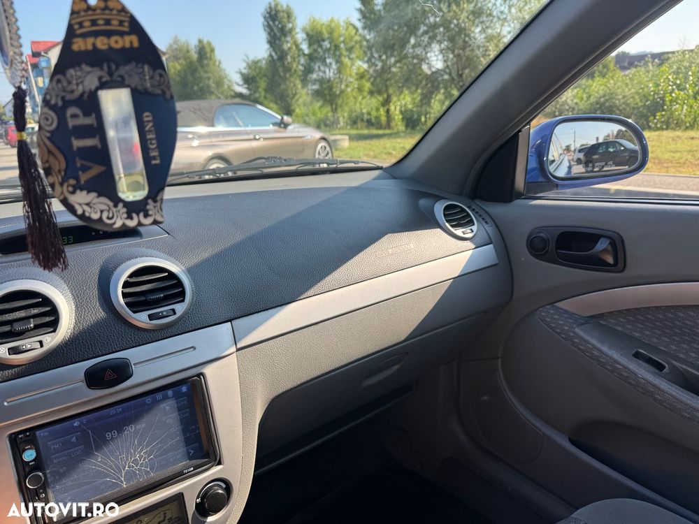 Daewoo Lacetti 1.6i SX - 23