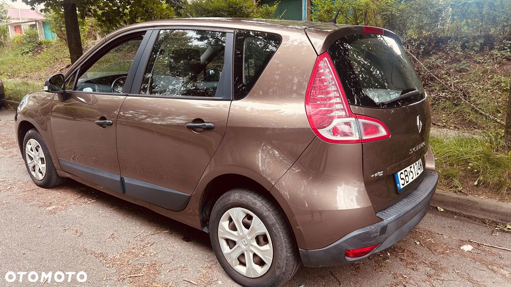 Renault Scenic 1.5 dCi Dynamique - 4