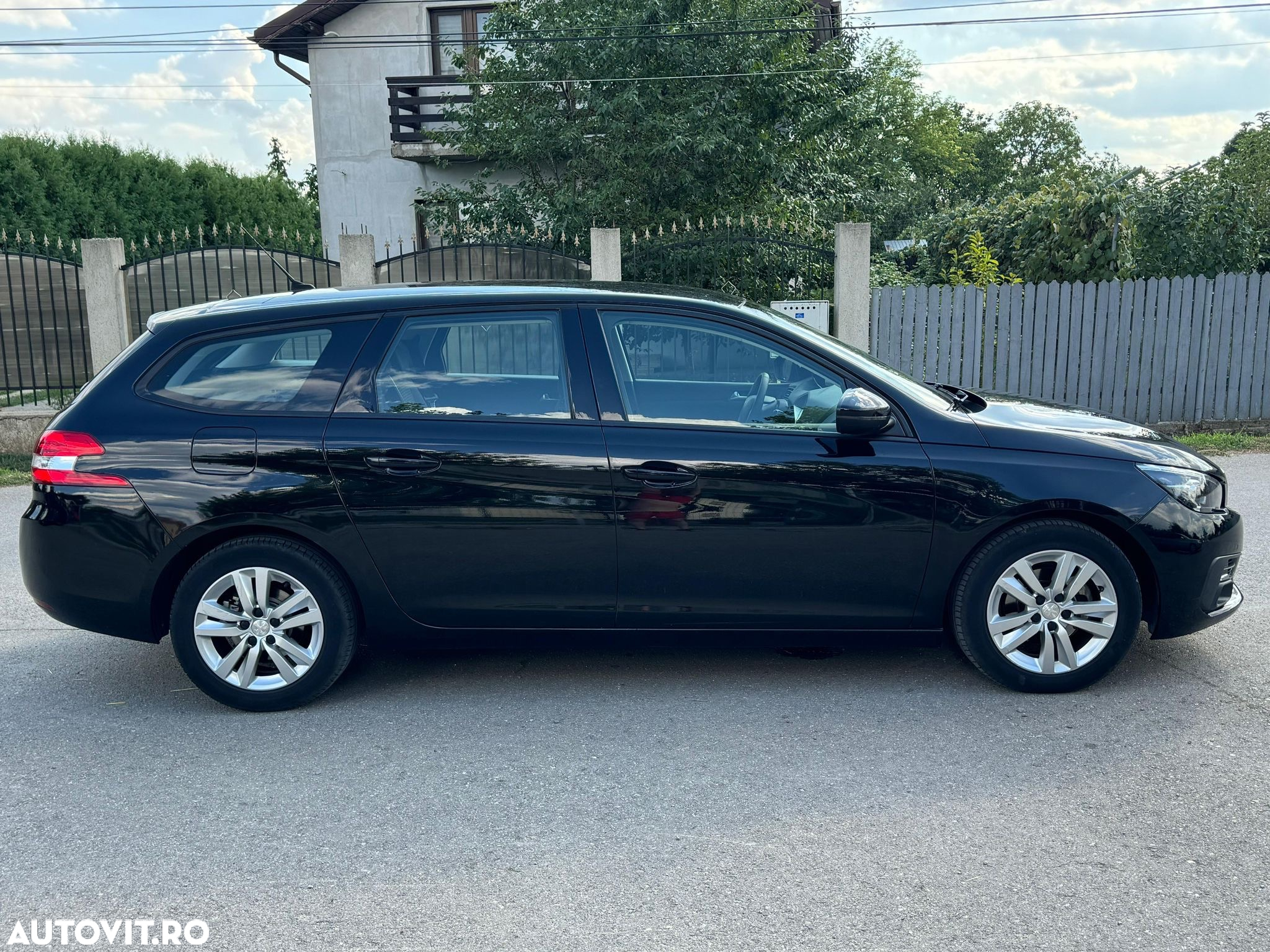 Peugeot 308 SW e-HDi 115 Stop & Start Niveau 2 Business-Line - 9